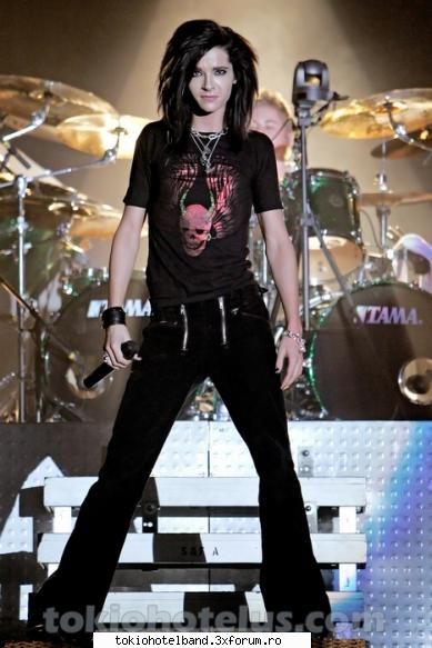 Bill Kaulitz - aici kateva despre Bill Kaulitz=vocalist: Leb die - Arhiva