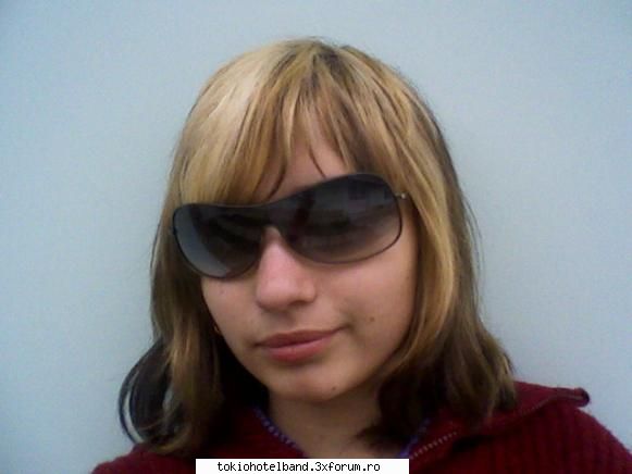 Despre voi... - hallo sunt mihaela..is din roman-nt id-ul - About us...