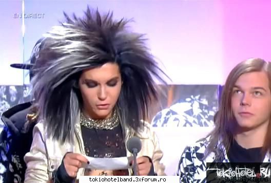 Fun with Bill - B: ia sa citesc yo discursul meu...*citind* - Bill Kaulitz