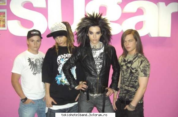 Fun with Tokio Hotel - B: bah numa p me ma strang kilotzy? T: ehm io - Arhiva