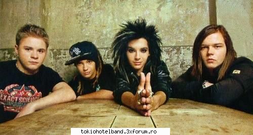 Fun with Tokio Hotel - bill: kare vrea sa joace friptea shi ku mine? k - Arhiva