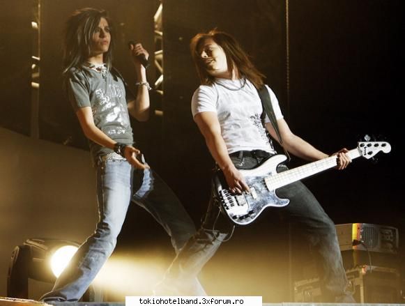 Fun with Tokio Hotel - georg: kum e shefu, merge? bill , mey, merge! hai - Arhiva