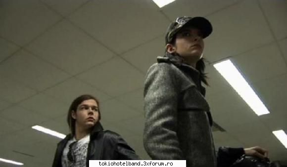 Fun with Tokio Hotel - bill: pe unde naiba o fo shi tom?? :x georg - Arhiva