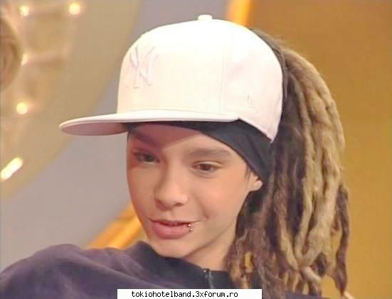 Fun with Tom - T: ..maih pysy...knd am zis k nu m-am legat d pl - Tom Kaulitz