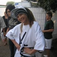 Fun with Tom - T: stanga unu` dreapta doi k aja`i joku p la - Tom Kaulitz