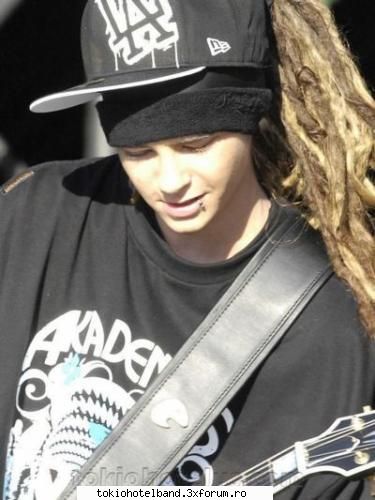 Fun with Tom - T:...za sun will shine... ...in my eeeeeyes - Tom Kaulitz