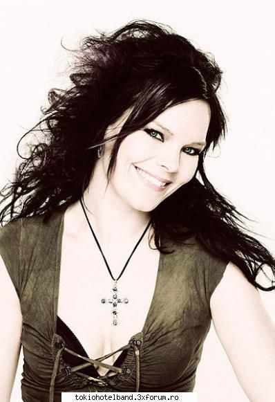 Poze ku Nightwish... - Shi una ku Anette... ;) sa va aud parerile la - Nightwish
